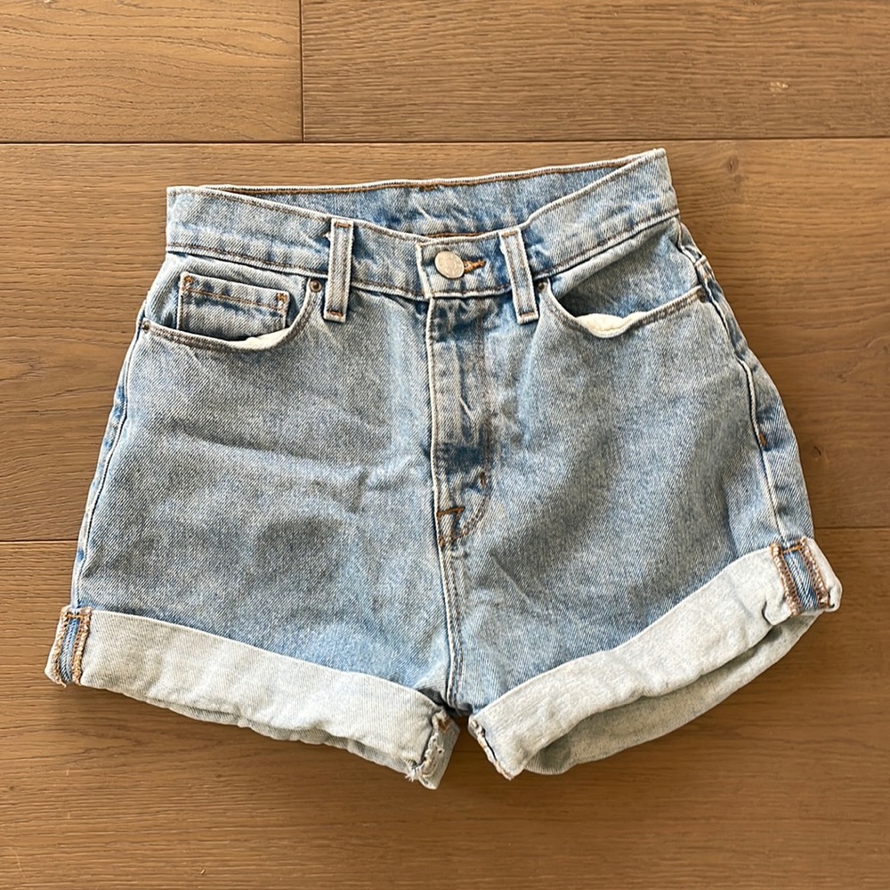 Urban Outfitters Mom High Rise Denim Shorts 24